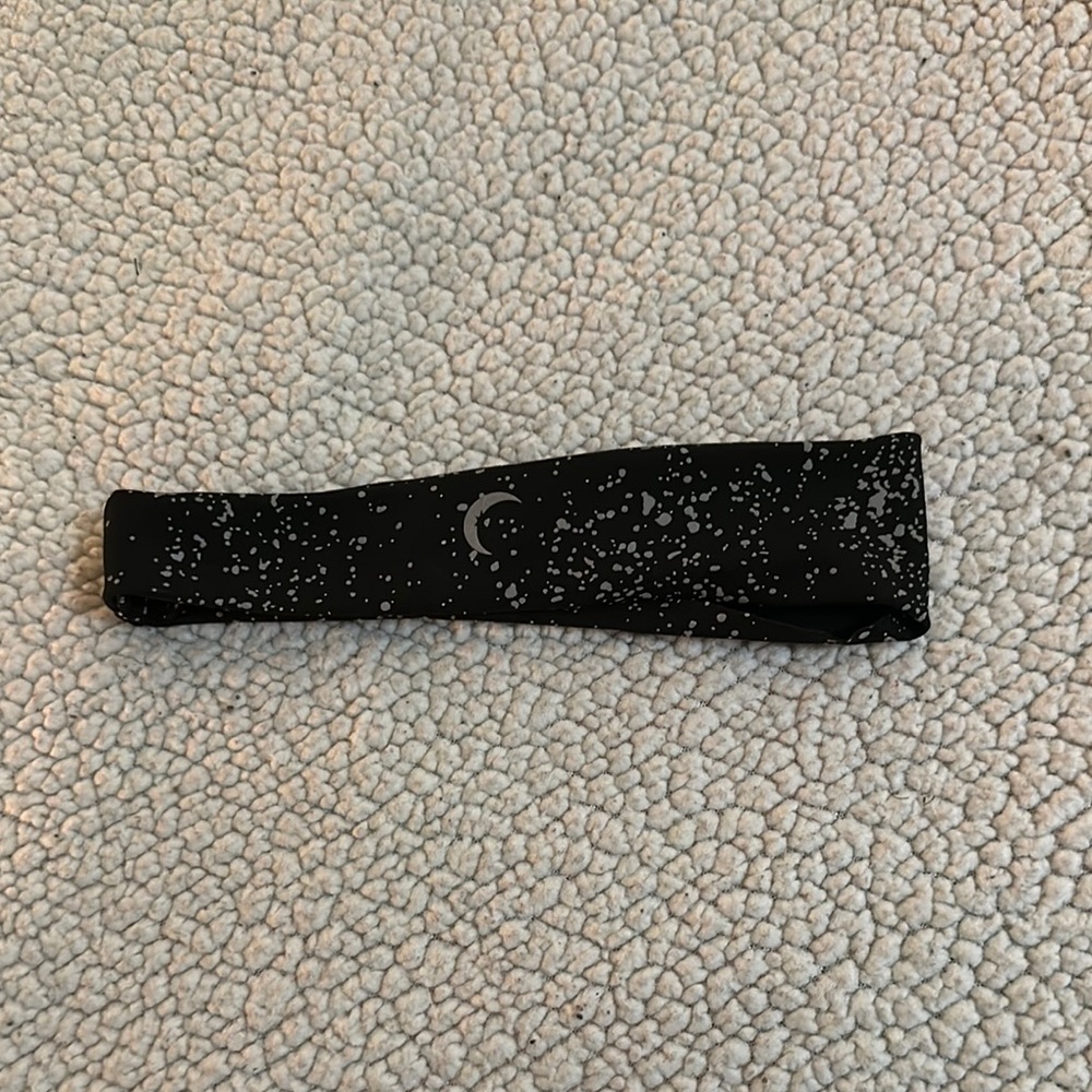 Zyia Black and White Speckled Women's Headband reflective